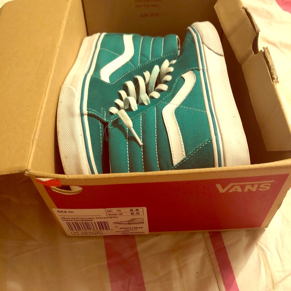 VANS sk8-hi Ultramarine size: 6.5men 8 women